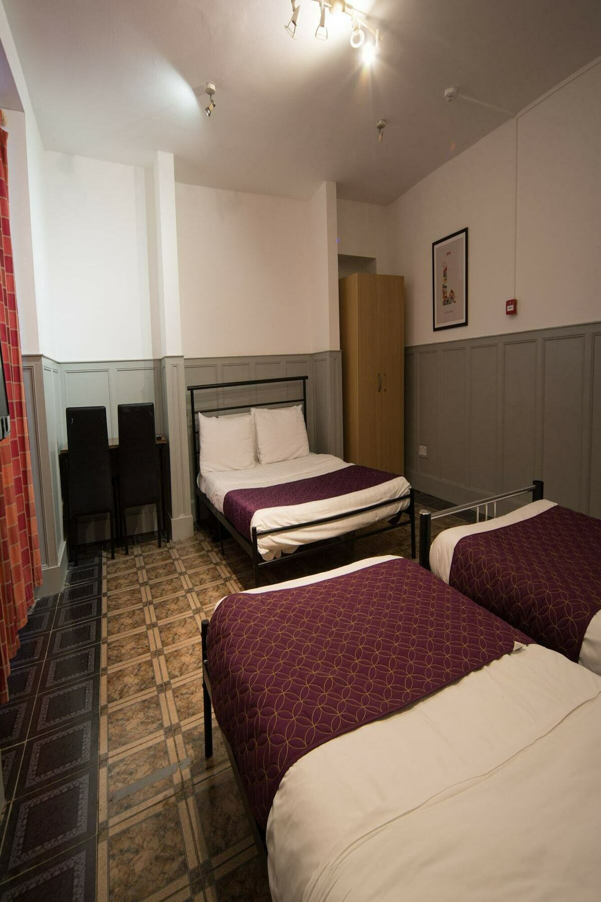 Oyo Kings Hotel Лондон Экстерьер фото